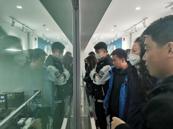 0cc6b186411c4d048bf7a159e877d40b.png 图片.png